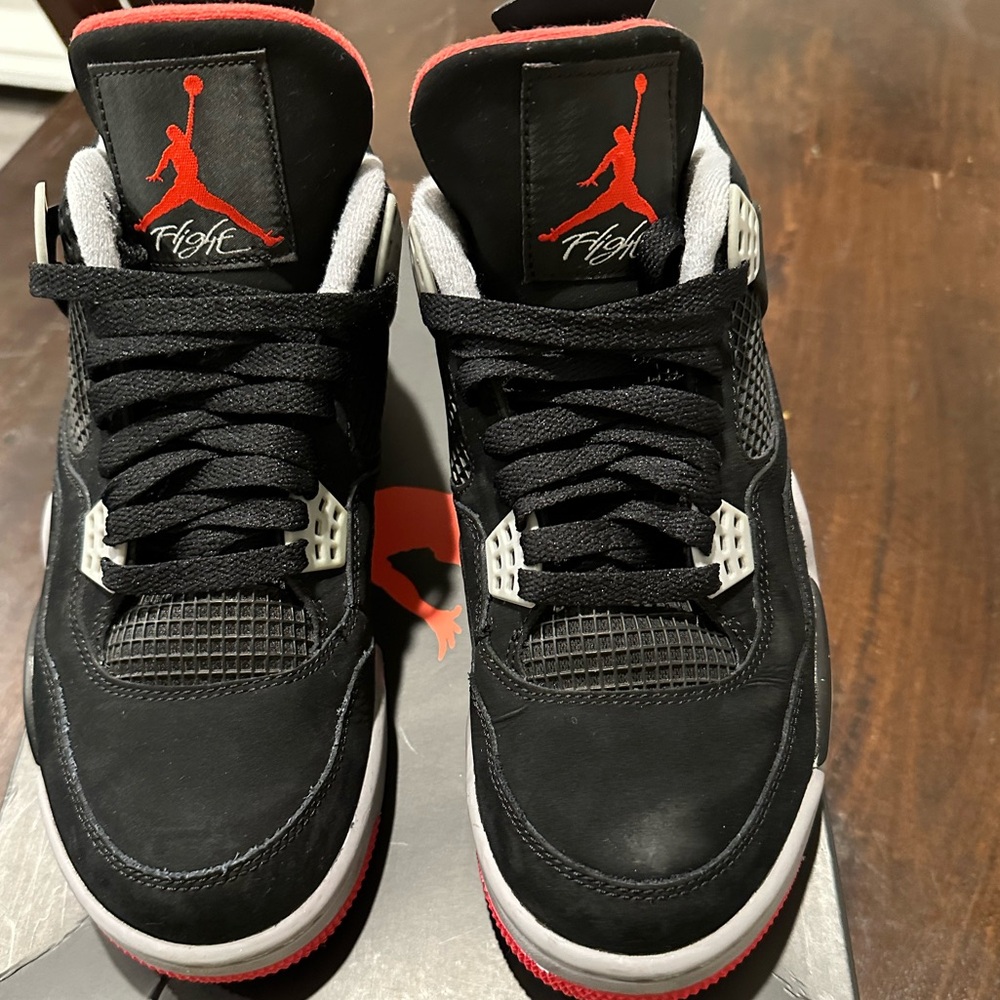 Air Jordan Retro 4s
